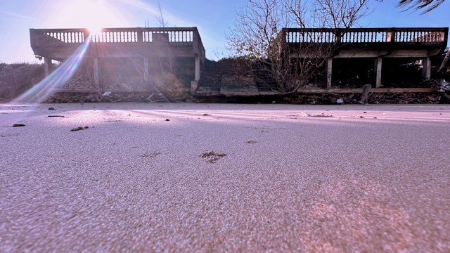 พฤษภาแห่งการซื้อทรัพย์ดีน่าลงทุน ขายที่ดินริมหาดสะพลีทรายขาวน้ำใสคราม สวยงามวิวทะเลธรรมชาติสุดสุด ปะทิวใกล้หาดสวยทุ่งวัวแล่น