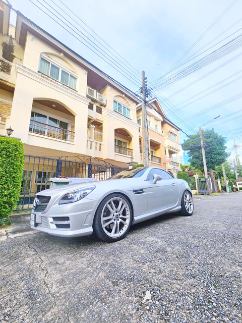 ใกล้ ม.ธุรกิจบัณฑิตย์ 799ม. ทำเลสามัคคี-ประชาชื่น  27ตรว. 307ตรม. คฤหาสน์แนวตั้ง ให้เช่าทาวน์โฮมหรู 3 ชั้น 4นอน3น้ำ พร้อมเฟอร์ครบชุด 