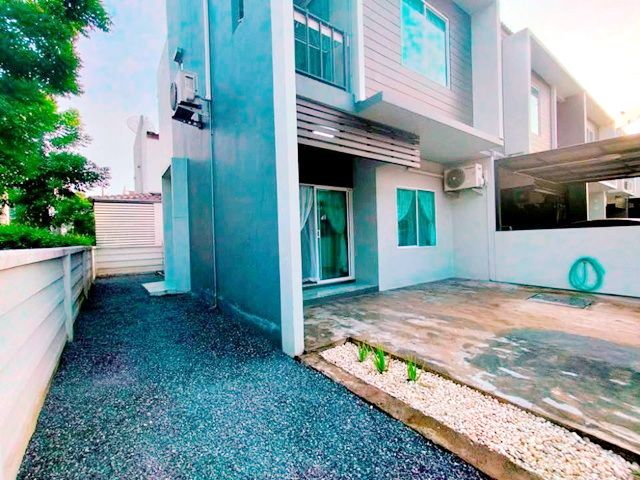 เช่าทาวน์โฮมหรู 2 ชั้น วงแหวน ราชพฤกษ์ 340 วัดสามง่าม บางบัวทอง 2.1 กม.แปลงมุม 28 ตร.วา. 225 ตร.ม. พร้อมเฟอร์ เครื่องใช้ไฟฟ้า 3 นอน 2 น้ำ 