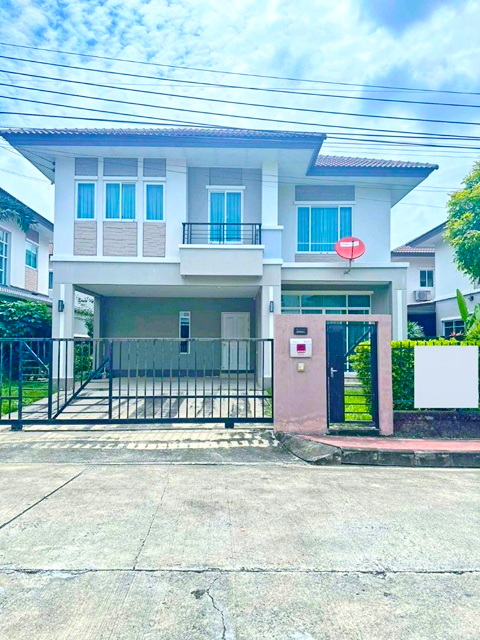  เมืองทองธานี 2.2 กม. MRTทะเลสาบเมืองทองธานี 1.56กม.ให้เช่าบ้านเดี่ยว 2 ชั้น 62ตร.วา.242 ตร.ม.