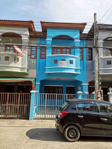 ขายด่วน ทาวน์เฮ้าส์ 2 ชั้น ทำเลทองย่านบางบัวทอง โครงการหมู่บ้านศิริวรรณ บางบัวทอง   ใกล้เซ็นทรัลเวสต์เกต และรถไฟฟ้าสายสีม่วง