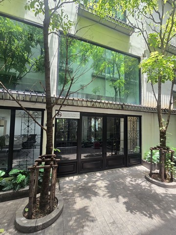 ให้เช่าพื้นที่ขนาด 100 ตารางเมตร ใกล้btsพระโขนง เดินทางสะดวก เหมาะสำหรับออฟฟิศขนาดเล็ก  และธุระกิจทัวๆไป