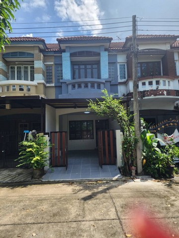 TOWNHOUSE ปาริชาติ 345 ทรัพย์ดีๆ บ้านรีโนเสวทแล้ว พร้อมอยู่ แถมแอรฺ์ 2 ตัว