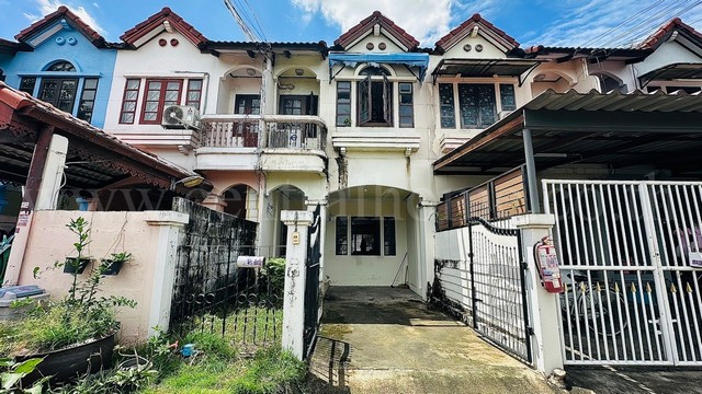 ทาวน์เฮ้าส์ ประชาชื่น ถนนสามัคคี 63 ทำเลดี ราคาถูก พร้อมอยู่