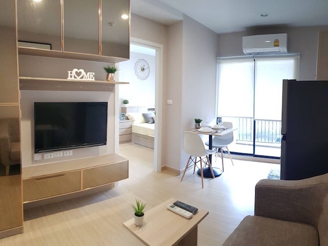 The Base Park West quiet private clean 3rd floor BTS On Nut