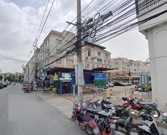 ติดเซนทรัลรัตนาธิเบศร์ MRT บางกระสอ 150 เมตร 5นอน  ให้เช่าอาคารพาณิชย์ 4 ชั้น 24 ตร.วา.