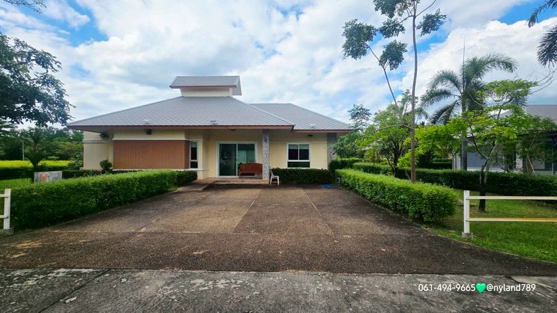 ขายบ้านสวนใหม่ ร่มรื่น 200 ตรว. ในโครงการชลพฤกษ์รีสอร์ท ต.บ้านพร้าว อ.บ้านนา จ.นครนายก การรักษาความปลอดภัยและความสะอาดในโครงการดีเยี่ยม