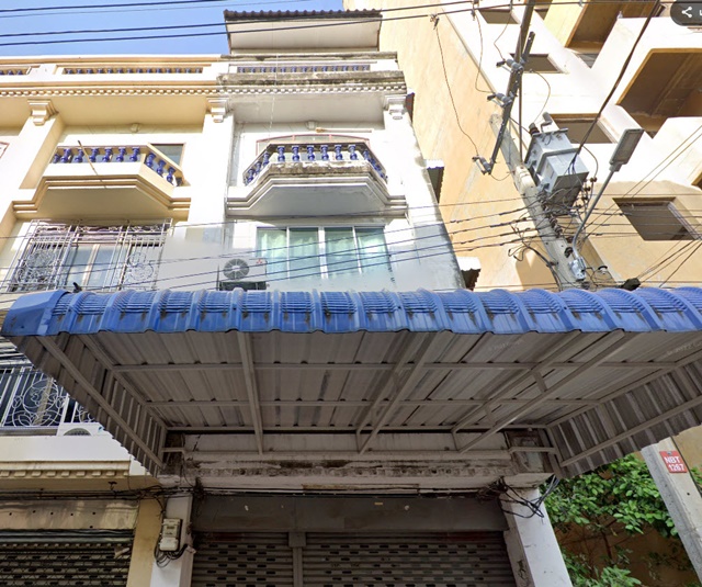 4 นอน แยกพระราม 5 ซ.ประชาราษฎร์ 8-14 MRT แยกติวานนท์ 1.1 กม เช่าตึกแถว 4 ชั้นหลังมุม บิ๊กซี ติวานนท์ 900 ม. คริสเตียนนนทบุรี 450 ม. 