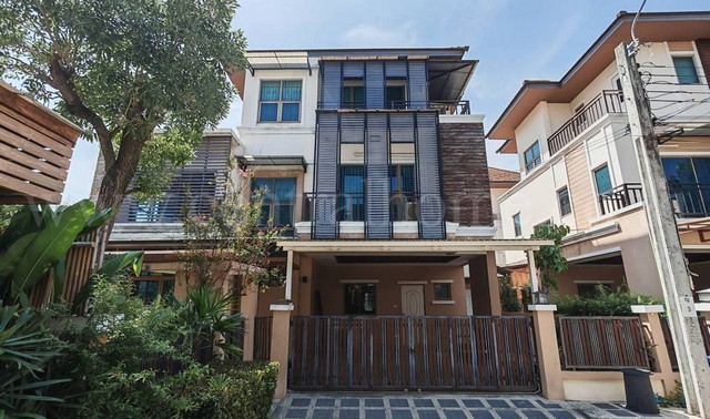 ด่วน ขายและให้เช่า บ้านเดี่ยว 3 ชั้น หมู่บ้าน นนทรี รีเจ้นท์ ราชพฤกษ์ หลังมุม 