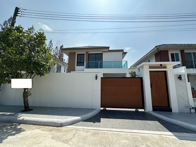 For Sale : Kohkaew, 2-story detached house, 3 Bedrooms, 3 Bathrooms