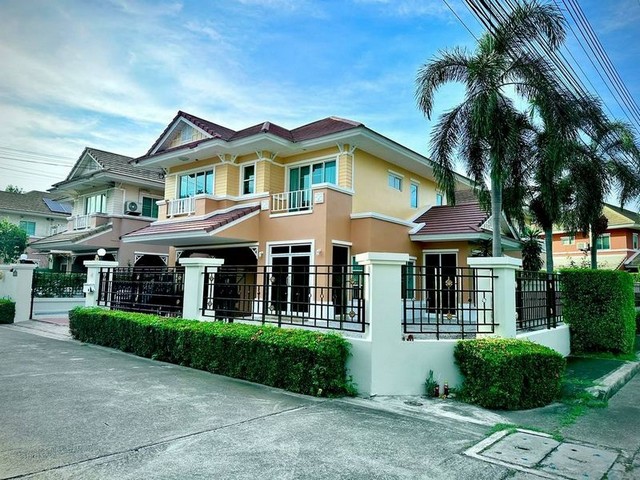 ขาย บ้านเดี่ยวหลังมุม เนื้อที่กว้าง แกรนด์มณิรินทร์ ศรีราชา-หนองขาม TP-H1266