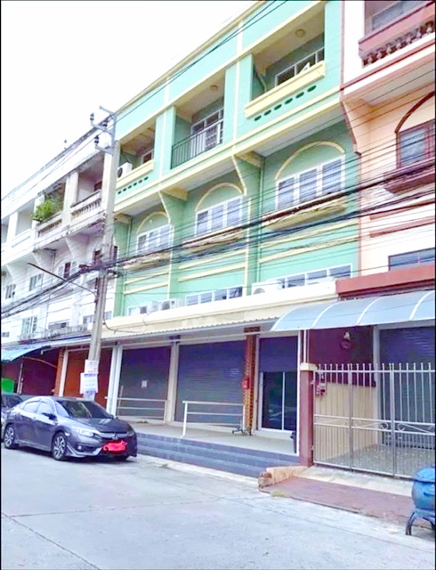โพธิ์แก้ว เสรีไทย 326ตร.ม. นวมินทร์ 46-54  MRT คลองบ้านม้า 3.2 กม. 3แอร์ ให้เช่าอาคาร 4 ชั้น+ชั้นลอย 26 ตร.วา. รีโนเวทใหม่ทั้งหลัง